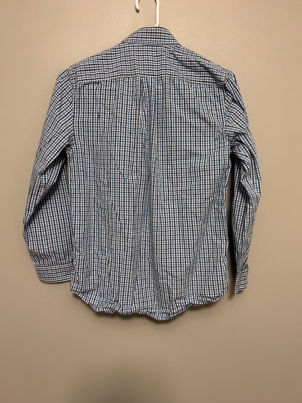 Vineyard Vines button down - Picture 2 of 3
